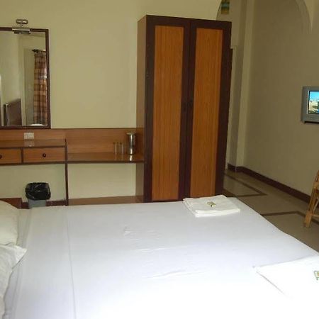 Hotel Blue Hills Coonoor Ooty Eksteriør billede
